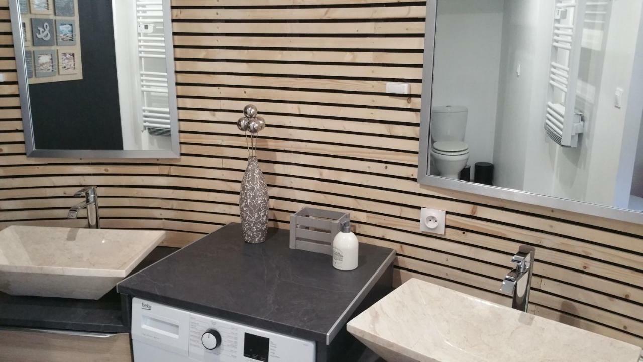 Les 3 Marguerites Apartment Luzenac ภายนอก รูปภาพ